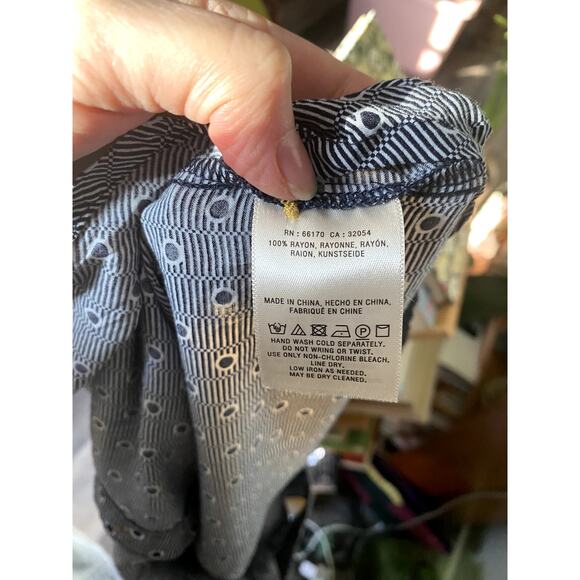 Anthropologie Polka Dot Silky Button-Up Blouse 4 Work Paris Chic Twee Preppy - Picture 5 of 5